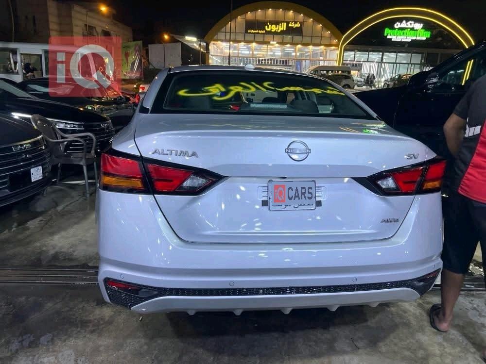 نیسان ئەلتیما